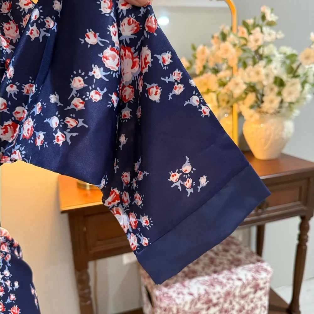 Morgan Lane Midnight Blossom Robe - Picture 3 of 5